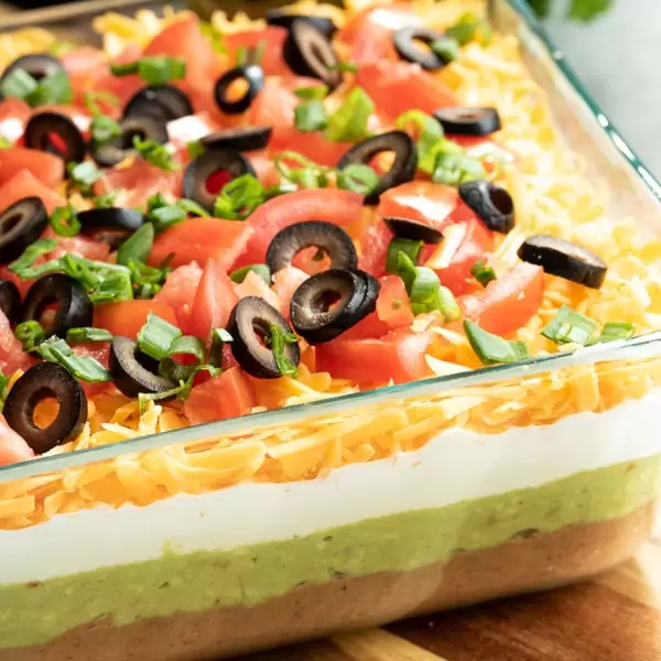 KETO 7 LAYER TACO DIP RECIPE WITH MEAT