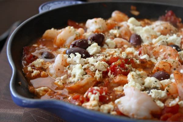 Turkish baked shrimp with sesame bread