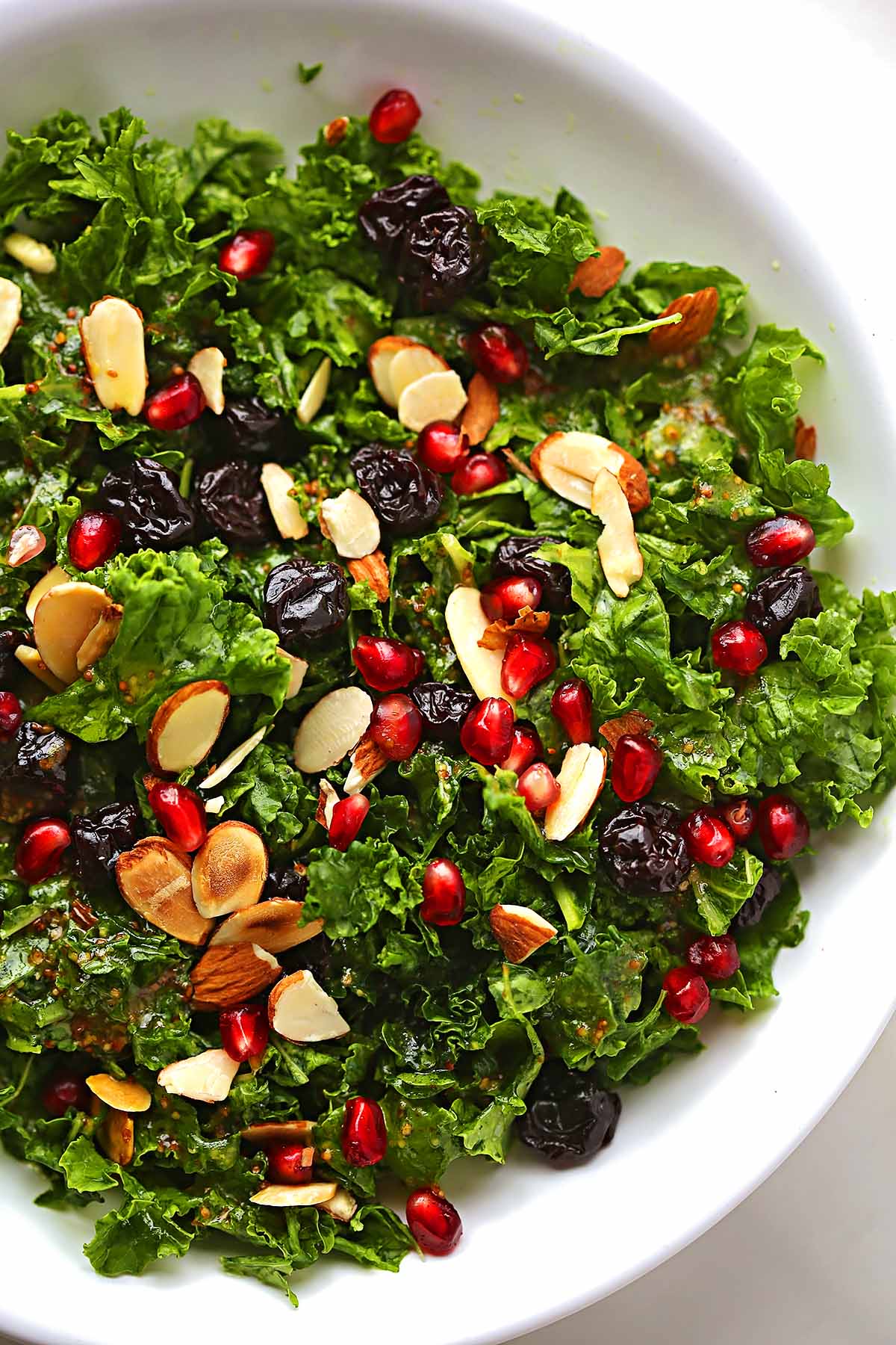 KALE CRUNCH SALAD