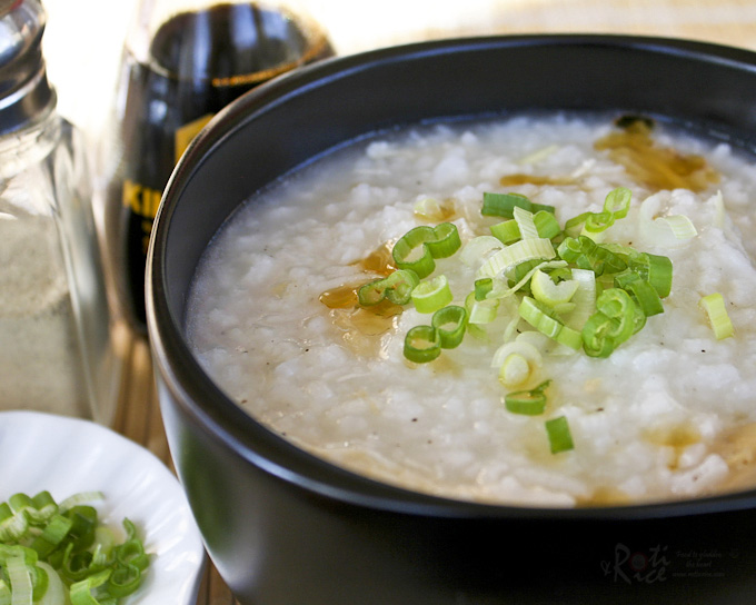 CHICKEN AND GINGER CONGEE (RICE PORRIDGE)
