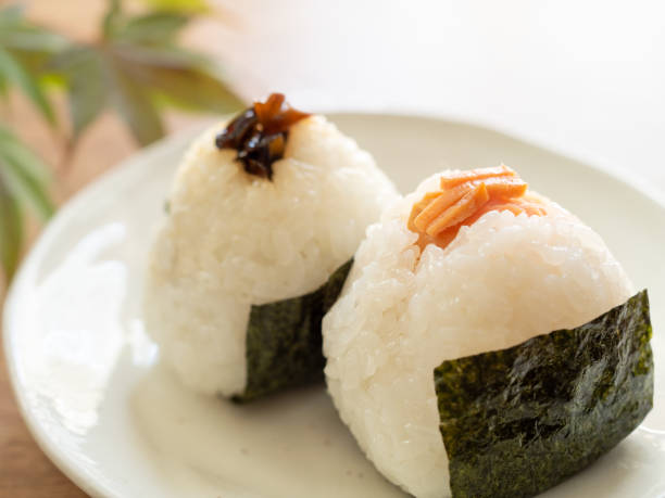 KOMBU ONIGIRI (SIMMERED KELP “TSUKUDANI” RICE BALL)